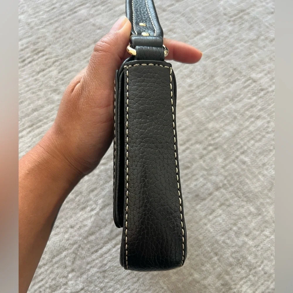 Kate Spade Black Leather Shoulder Bag with Contrast Stitching